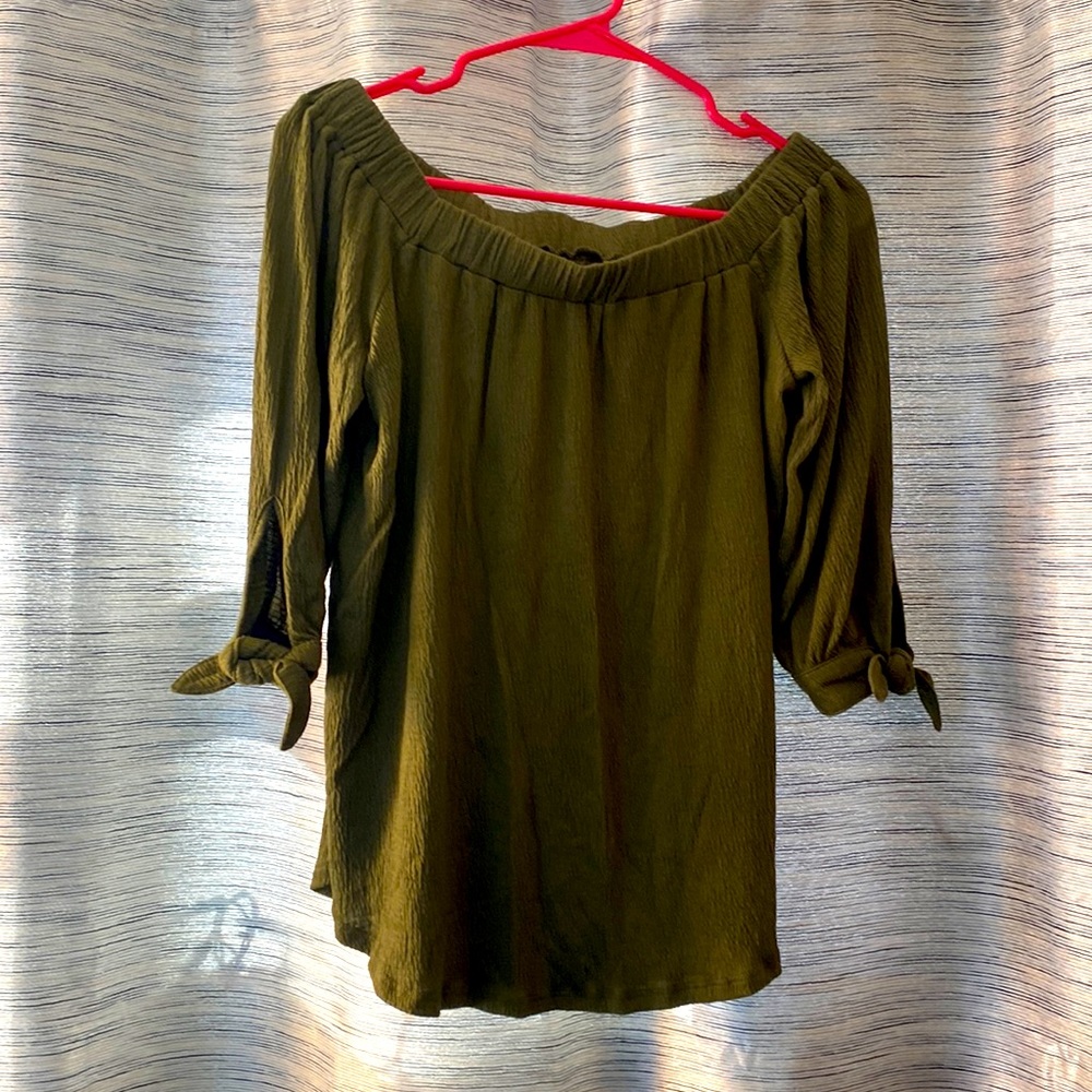 Abercrombie & Fitch top